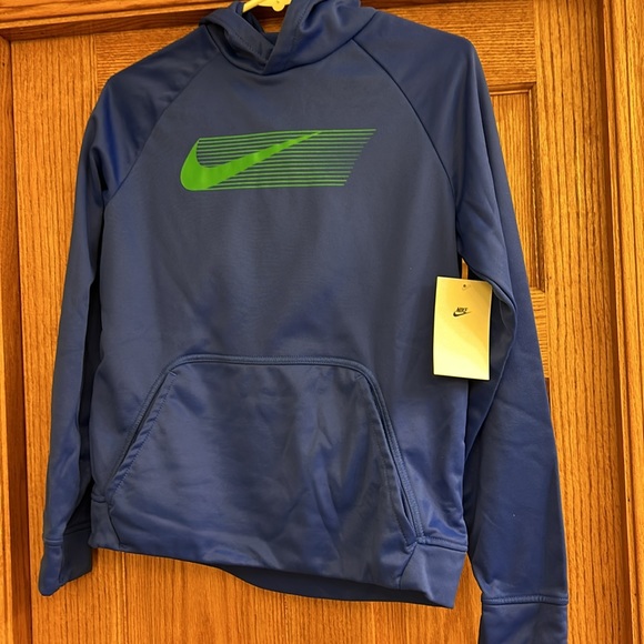 Nike Boys XL hoodie NWT. Has been sitting in tote. Cleaning out closet! - Picture 3 of 4